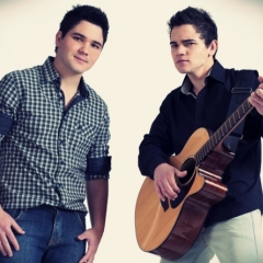 Z� Ricardo e Leonardo