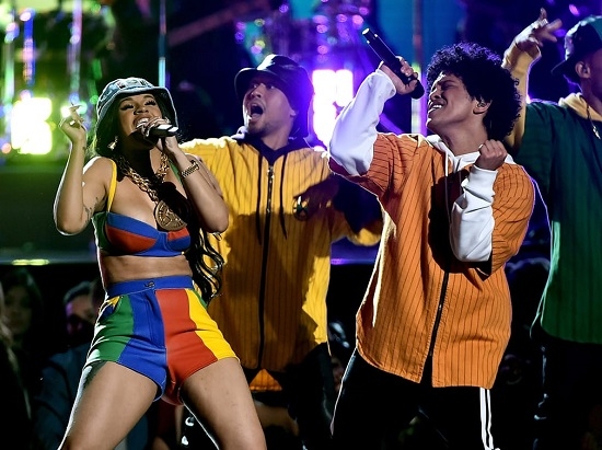 Cardi B letras
