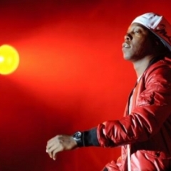 Dizzee Rascal Feat. Calvin Harris & Chrome - Dance Wiv Me Dizzee Rascal Feat. Calvin Harris & Chrome - Dance Wiv Me
