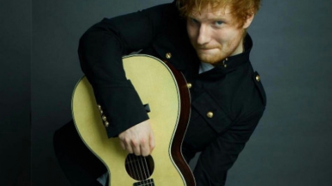 Ed Sheeran segue no topo da parada americana