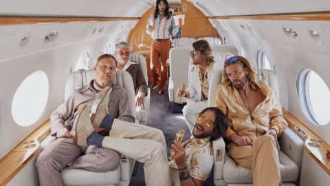 Ouça o álbum em que os Foo Fighters prestam tributo aos Bee Gees