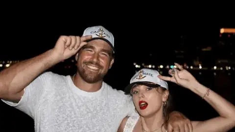 Taylor Swift exibe aliança de casamento pela primeira vez. Veja as fotos!