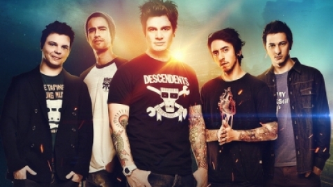 Banda Strike lança novo disco "Nova Aurora"