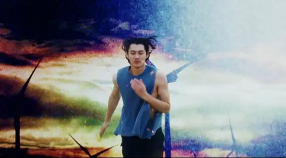 Veja o novo clipe, "Last Of A Dying Breed / Dior", com a letra e a tradução!