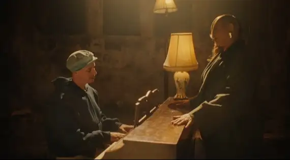 Veja o clipe da nova música, "Sad Song (feat. Gabrielle)", com a letra e a tradução!