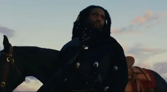 Assista ao clipe da nova música, "Lone Survivor", com a letra e a tradução!