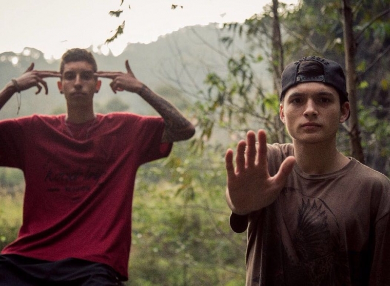 uma-direcao-so - Fotos